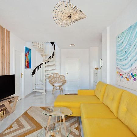 Apartamento La Fiesta, 250 M To The Sea Plus Swimming Pool Torrevieja Dış mekan fotoğraf