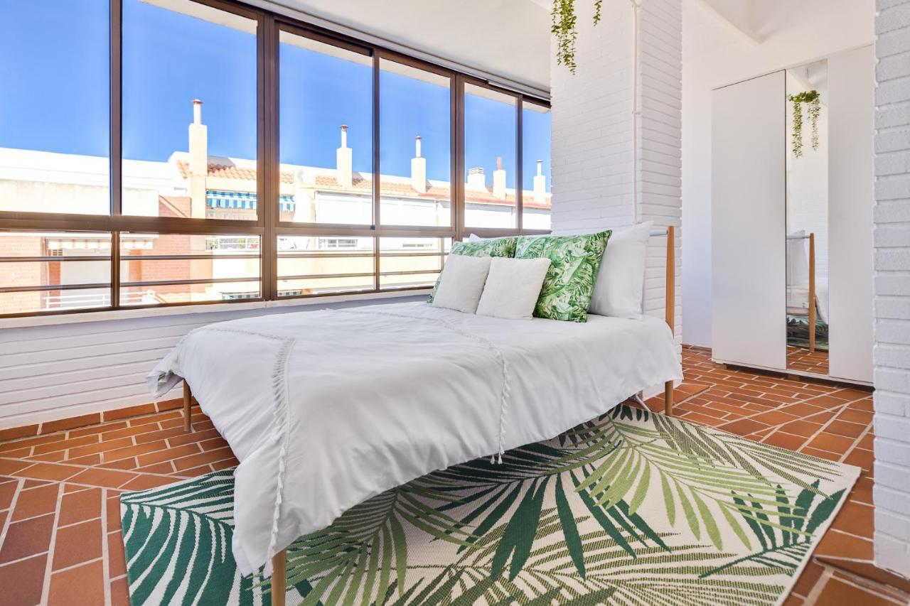 Apartamento La Fiesta, 250 M To The Sea Plus Swimming Pool Torrevieja Dış mekan fotoğraf